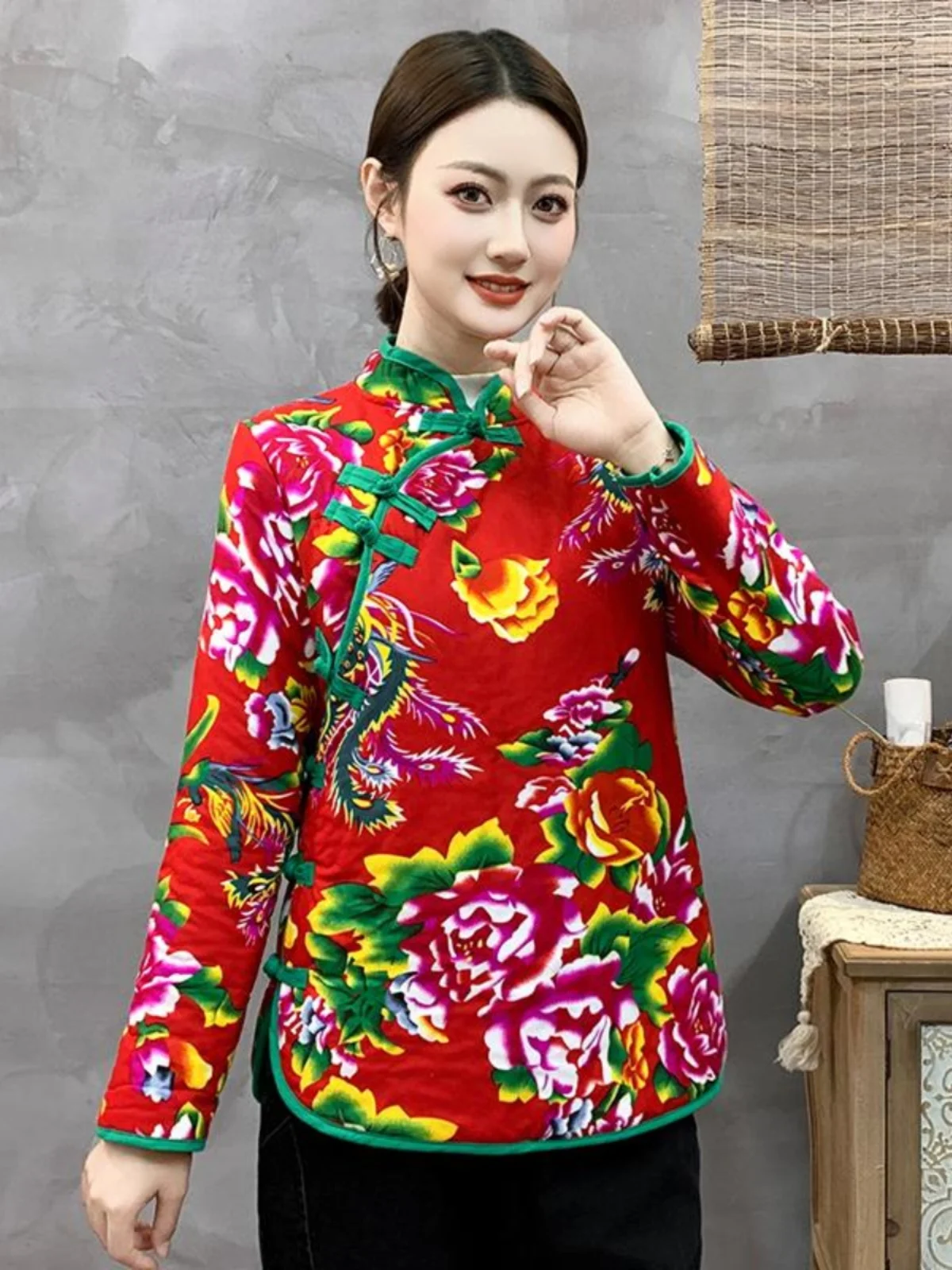 

Thiened Large Floral Patterned Cotton Jaet with Button for Women Chinese Sle ort Warm Winter Outerwear Internet Famous