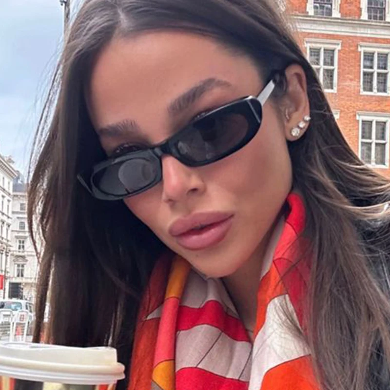 Women's Retro Oval Sunglasses Black Small Frame Fashion Brand Trendy Hot Points Sun Glasses Ladies Star Shades UV400 Eyewear view 3