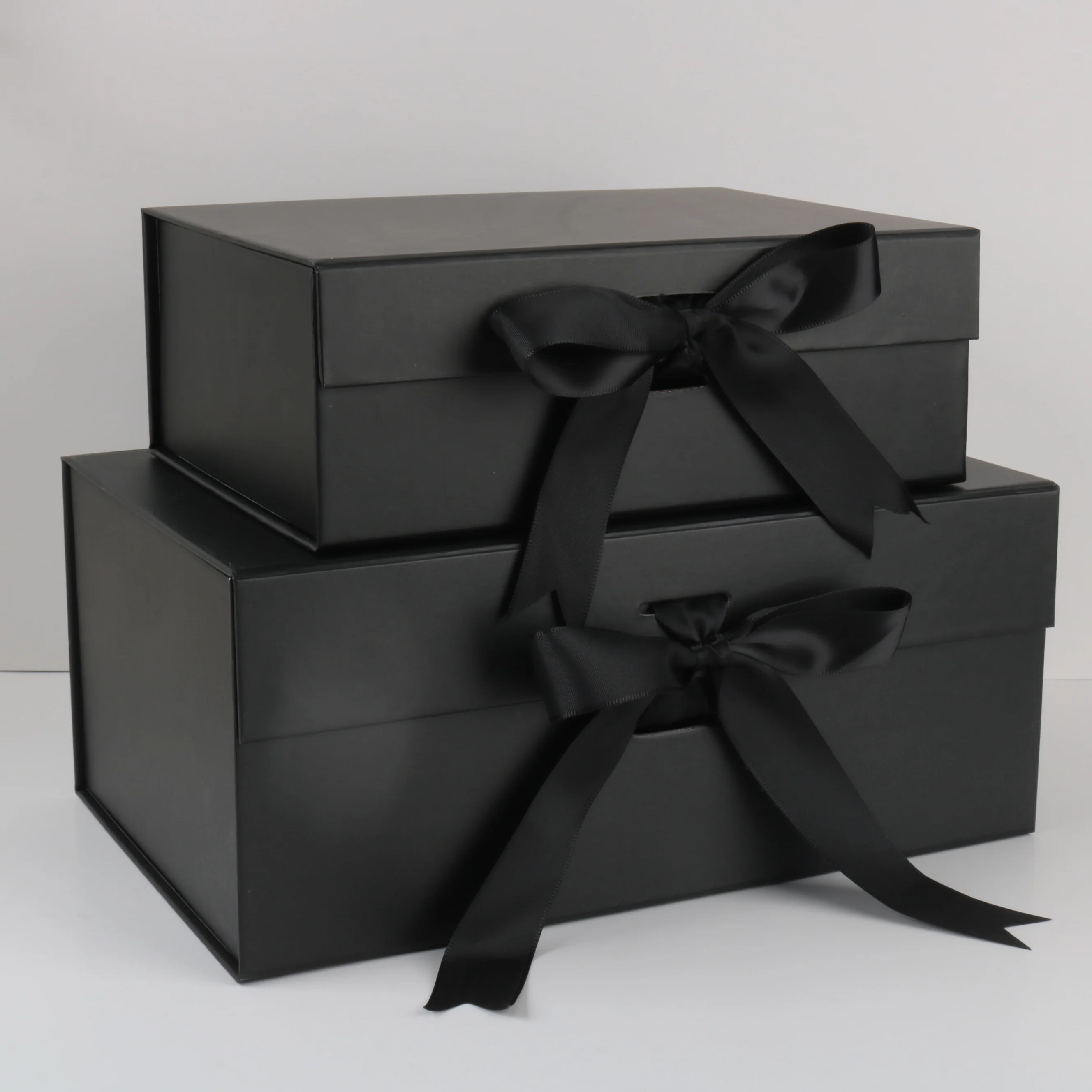 Caja de regalo de cinta abatible magnética, CAJA PLEGABLE negra para cumpleaños, vacaciones, suministros de fiesta, caja de cartón, ventas directas