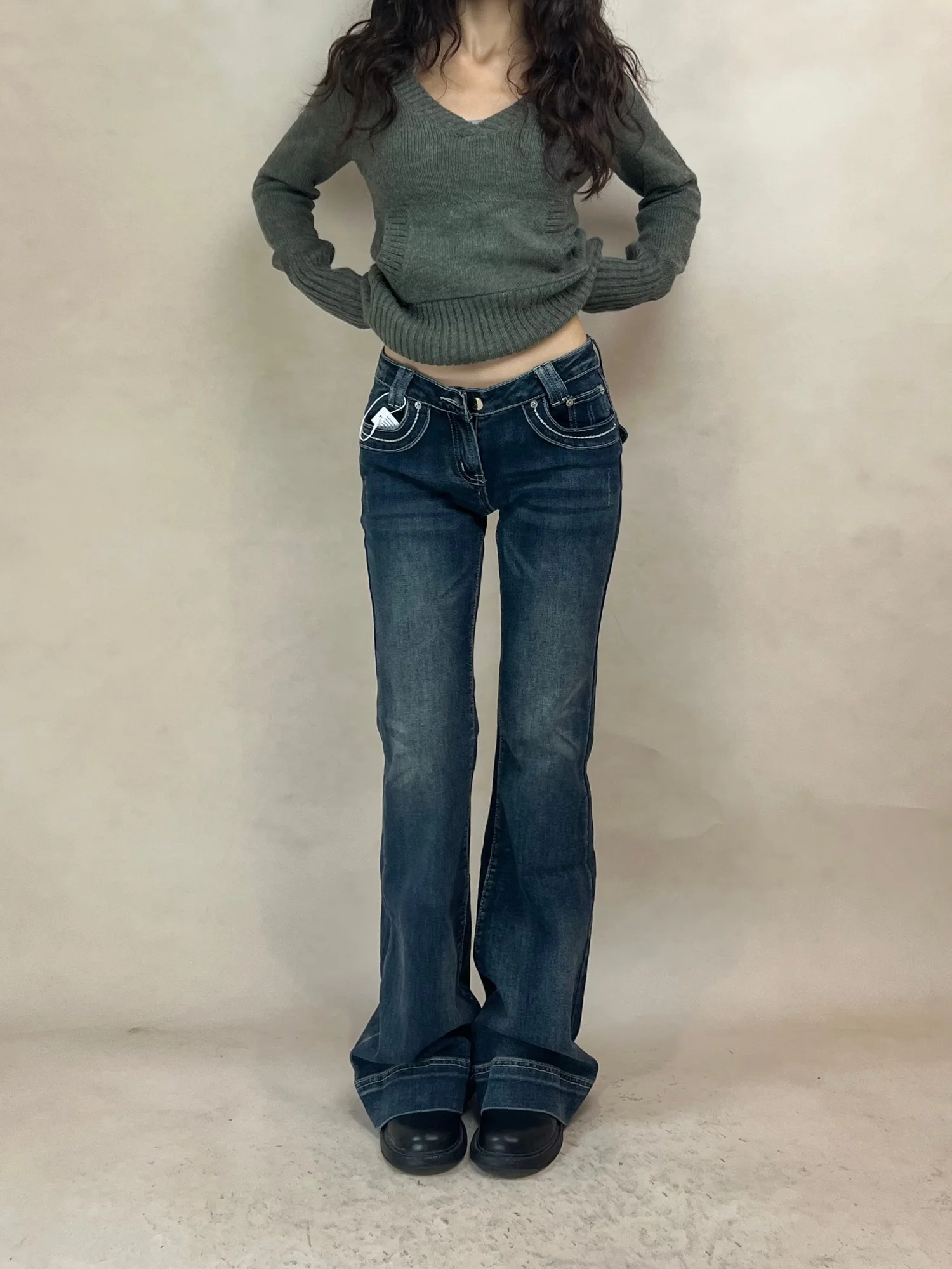 

Джинсы с низкой талией и расклешенными штанинами, женские повседневные джинсовые брюки в стиле пэчворк, весенне-осенний сезон, Dina2026, новинка, сексуальные, для девушек