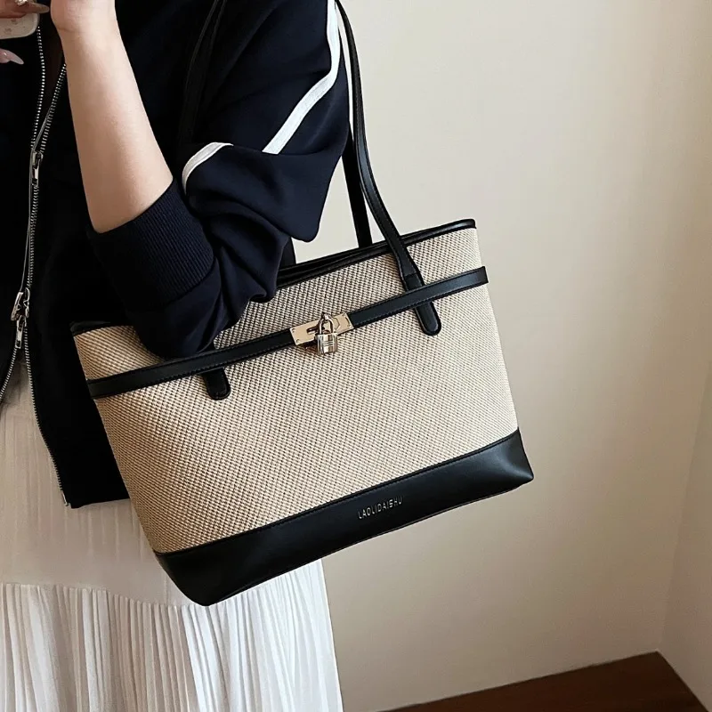 

2025 Новая стильная нишевая универсальная тканая сумка-тоут в стиле ретро большой емкости для подмышек