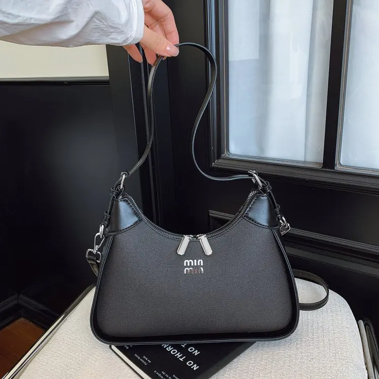 

2026 New Women Handbag Lychee Leather Belt Metal Buckle Crossbody Shoulder Bag