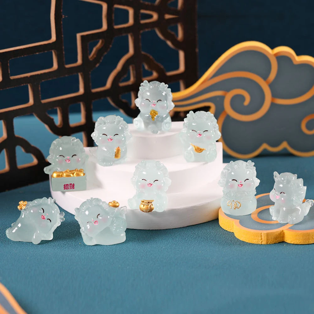 1-5pcs Cartoon Cute Dragon Doll Glow-in-the-dark Toys Dragon Year Car Desktop pendenti fai da te fatto a mano Micro paesaggio decorazione