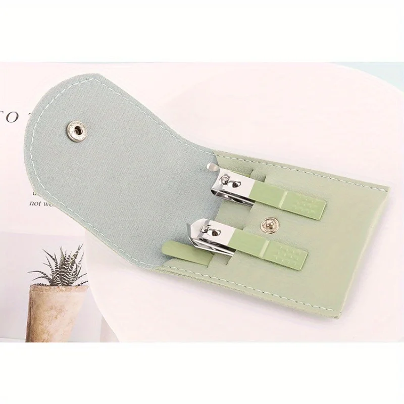 4-in-1 다기능 손톱깎이 세트 휴대용 접이식 케이스 매니큐어 도구 키트 손톱깎이 여행용 홈 사용 선물 세트