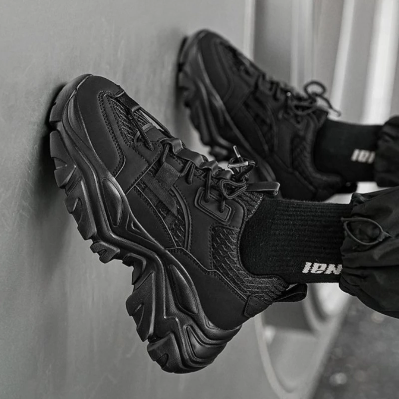 الرجال الخريف شبكة التهوية نعل سميك النعال السوداء الشارع الشهير أحذية رياضية كعب مخفي موضة أحذية رياضية