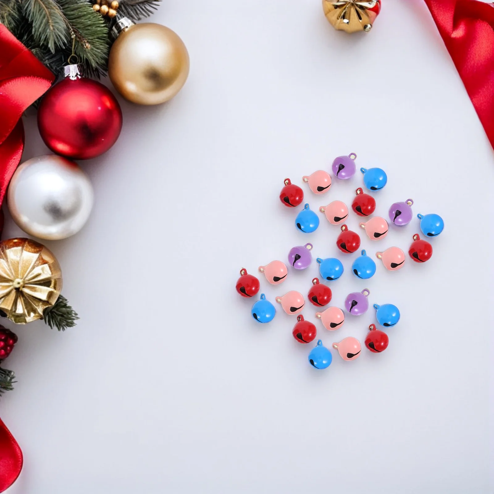

100Pcs Small Jingle Bells Durable Iron for DIY Craft Decorations Christmas Tree Garland Pet Collar Bells Mini Bell Charms