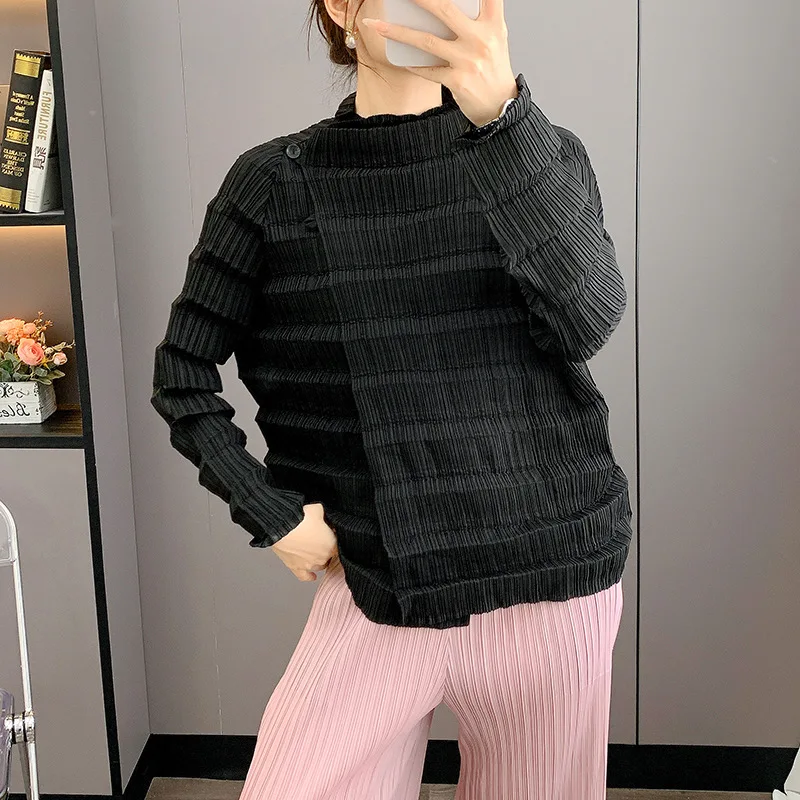 Miyake 2025 Spring and Summer Fashion Casual Loose Cardigan Short Jacket Pleated Striped Round Neck Long-sleeved Women's Blouse