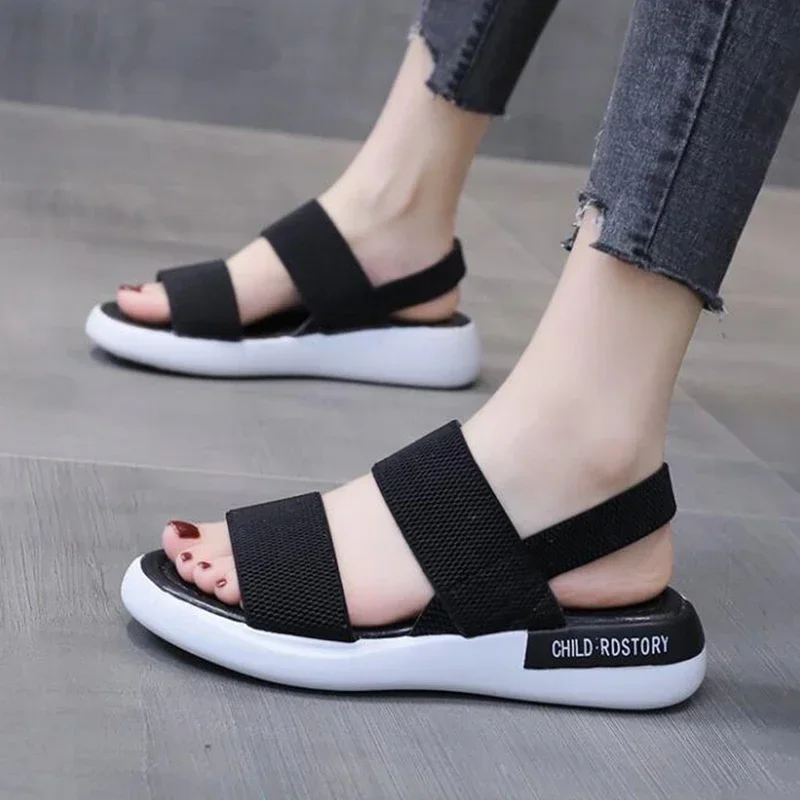 Sandalias planas con punta cerrada para mujer, zapatos de plataforma a la moda, calzado deportivo informal para exteriores, Verano