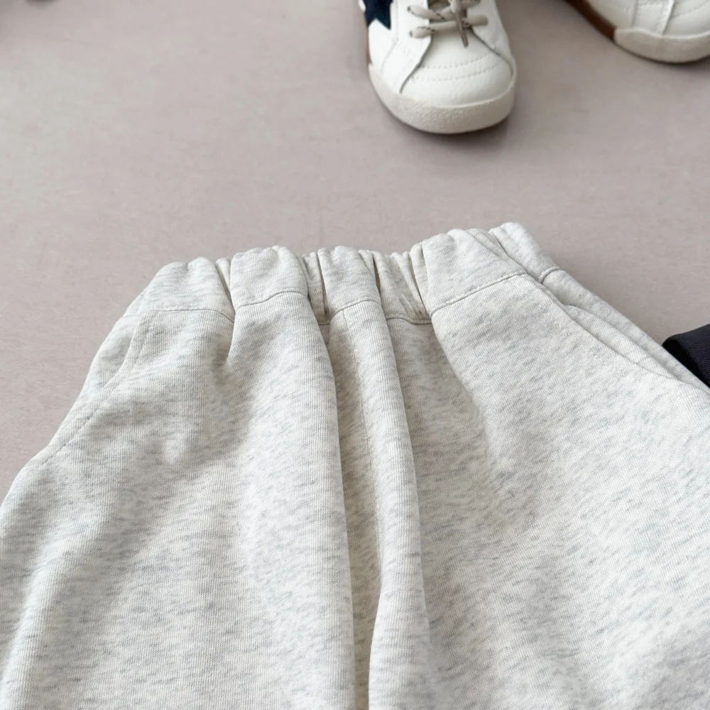 Kinderkleidungssets 2026 Herbst Baby Jungen Mädchen Cartoon-Patch-Stickerei Langarm-Pullover-Oberteil+Hose 2-teiliges Freizeit-Outfit für Kinder – Detail 7
