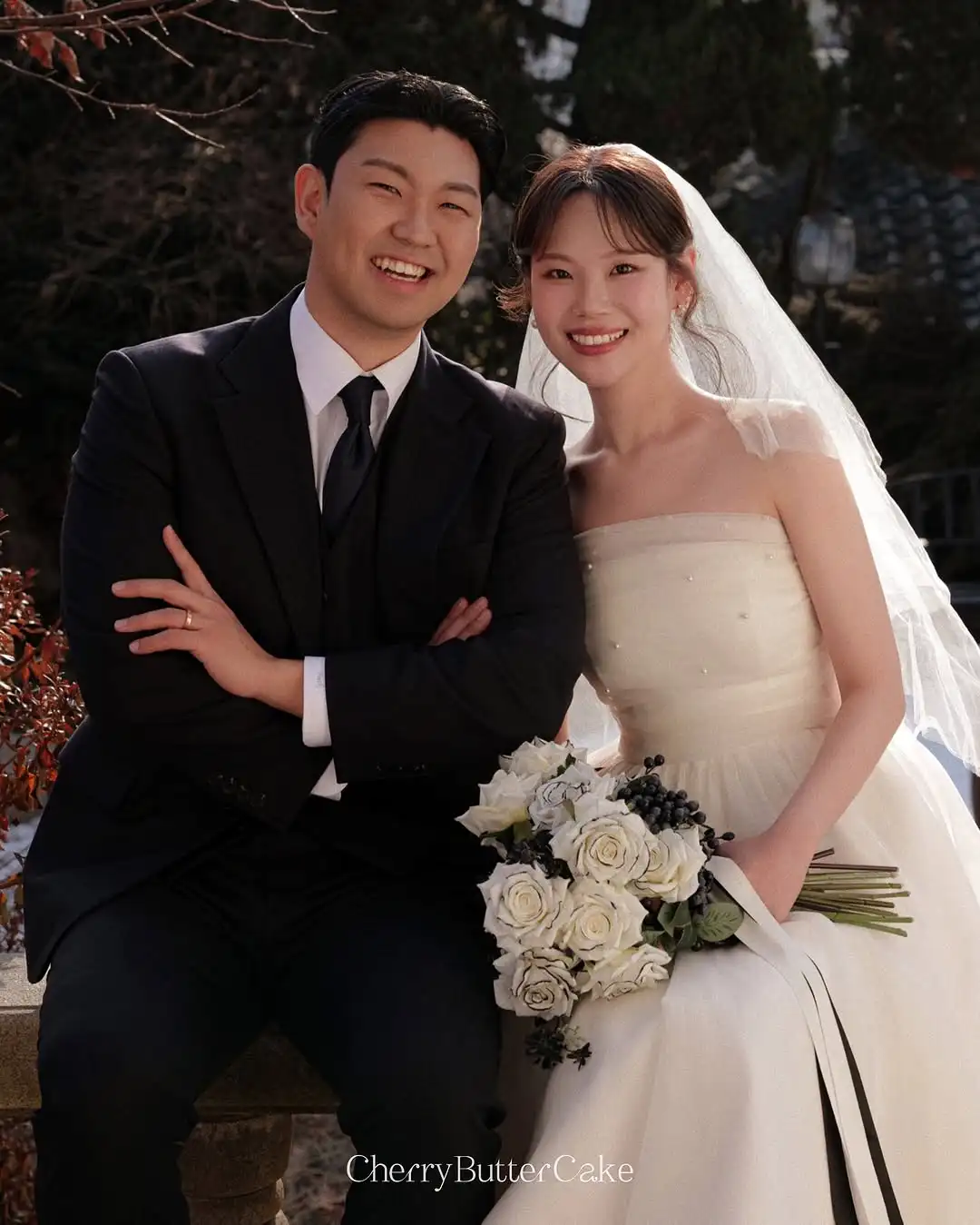 MD Simple Strapless A-line Wedding Dress Organza Pearls Korea Photoshoot Floor-Length Elegant Bridal Gown Customized 2025 웨딩드레스