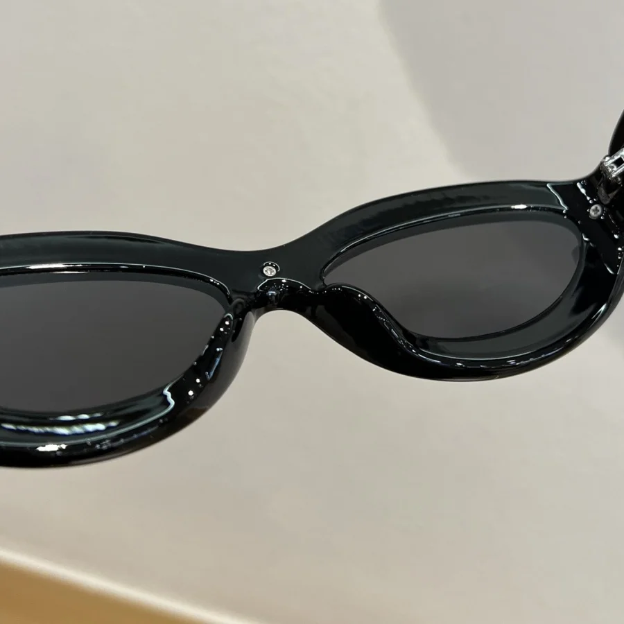 1Pc Unisex Fashion Glasses New High-End Retro Cat Eye Y2K Personality Trendy Niche Design Street Photography Holiday Gift Daily image 5