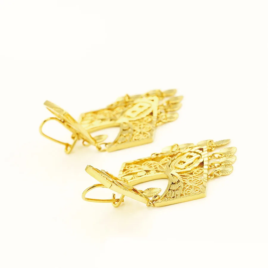 أسعار الجملة --- XP أقراط متدلية على الطراز الغريب للنساء بوهيميا مجوهرات الأزياء مطلية بالذهب الخالص تصميم جديد