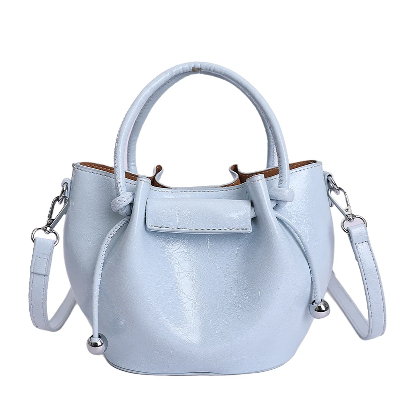 

Simple High-End Vintage Diaper Bag: Women's Shoulder Tote, Luxury Commuter Bag With Letter Logo And Textured Retro Finish