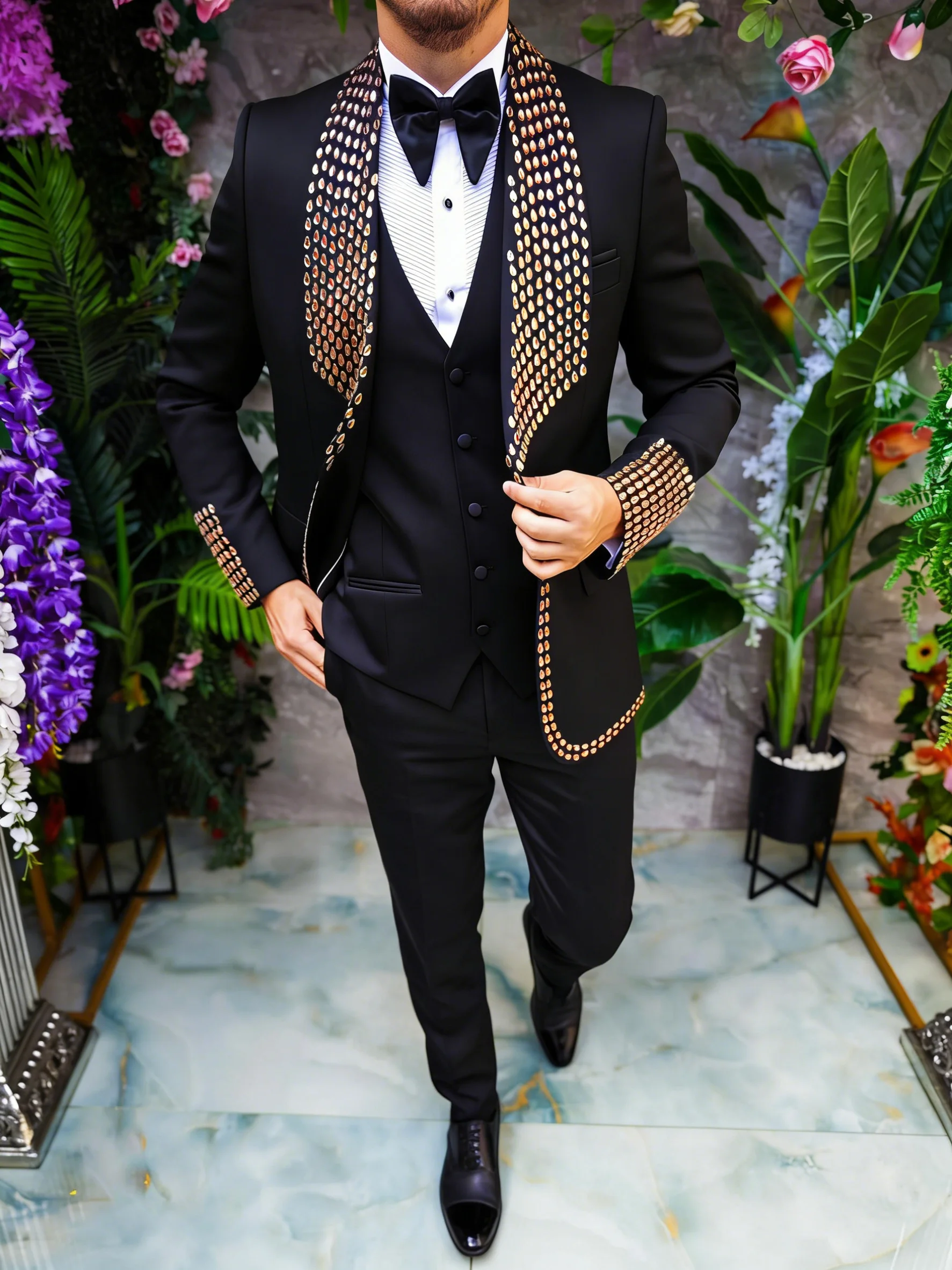 Fashion Rhinestone Wedding Suits For Groom Shawl Lapel Single Breasted Tuxedos 3 Pcs Jacket Pants Vest Party Prom Customized