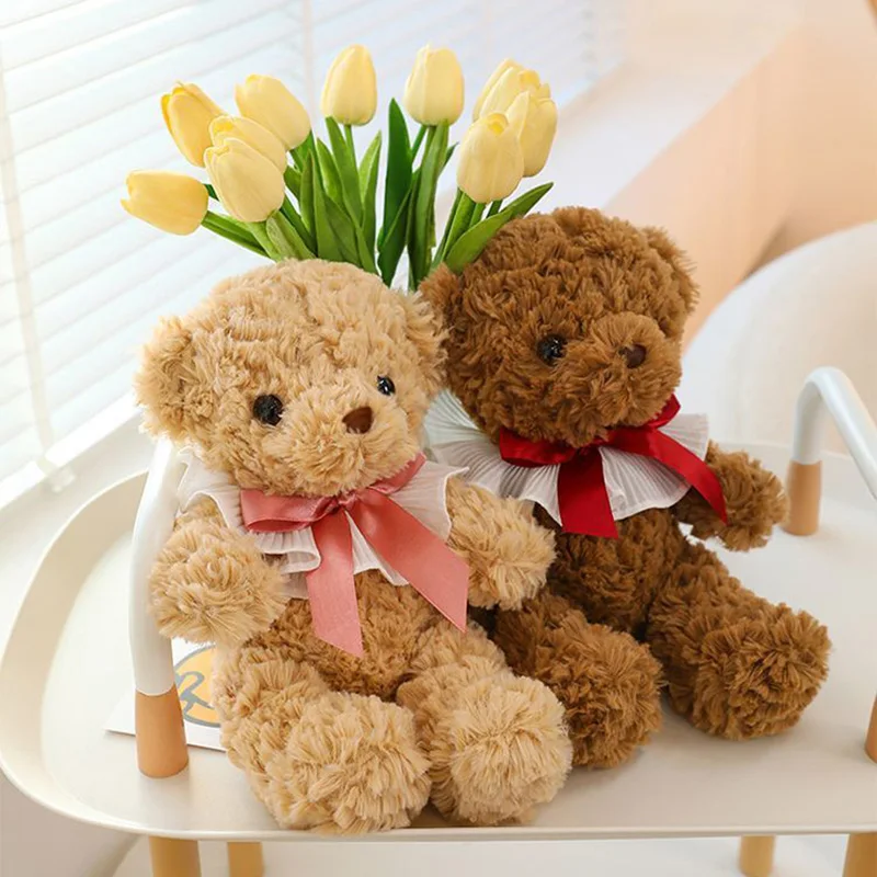 دمية دب تيدي لطيفة وناعمة مع طوق مزين بفيونكة، لعبة محشوة ناعمة للديكور المنزلي وهدية مثالية للفتيات