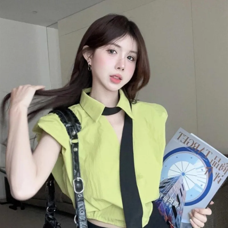 2026 Summer Fashion New Women's Short Shirt with Collar Design Casual Street Short Sleeveless Hot Girl Top