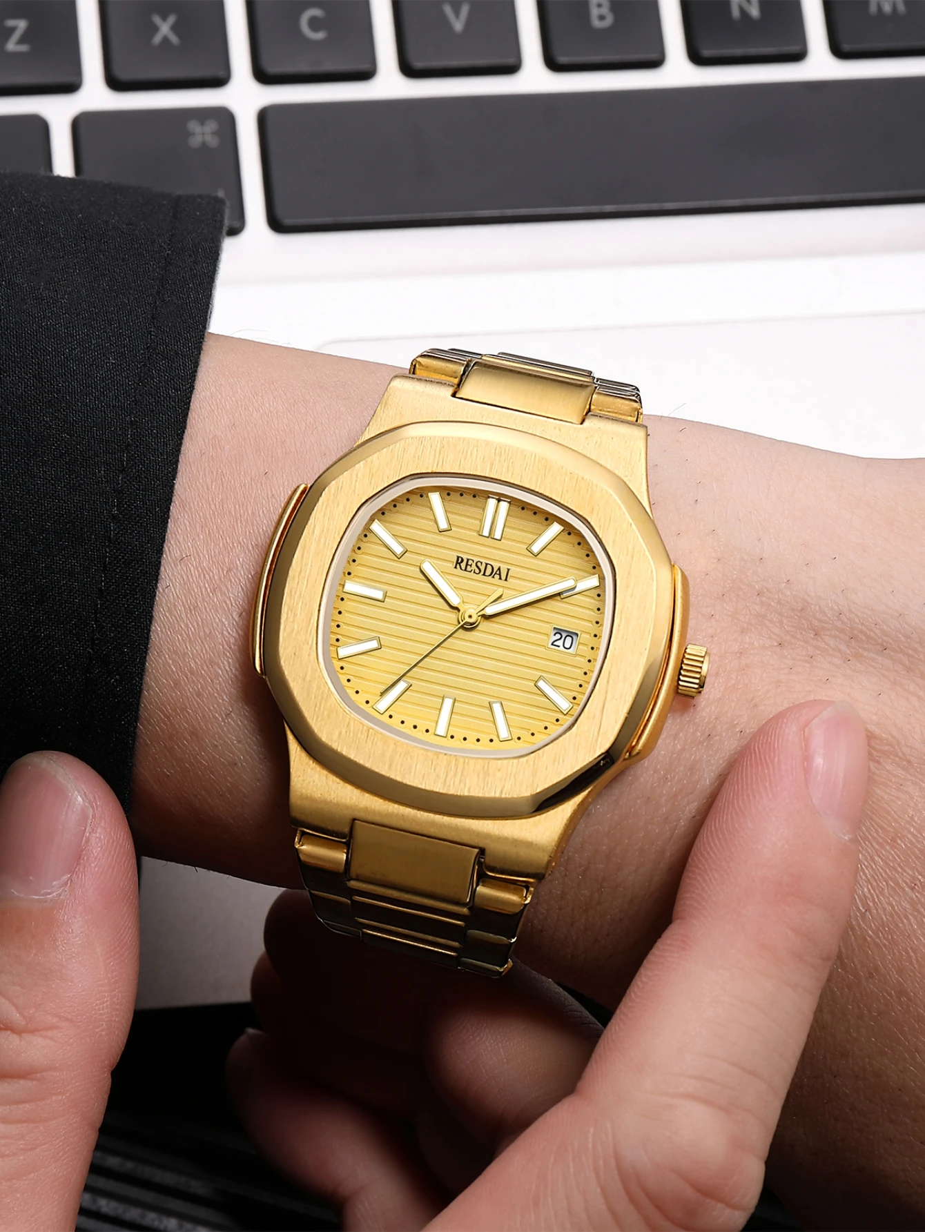 Nautilus Sport Men Watches Fashion High-grade Golden Steel Band Quartz Creative Wristwatch Male Gift Montre Homme 2023