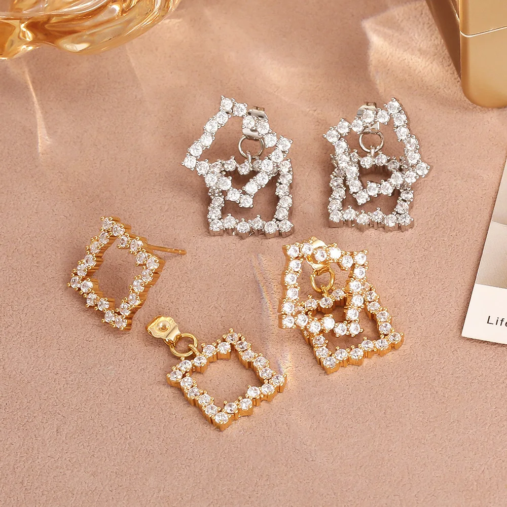 

Fashionable, exquisite and sweet square earrings, high-end super flash zircon earrings, niche design geometric earrings