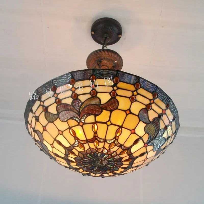 European Classical Nostalgic 18-inch Tiffany Glass Chandelier Lamps Bedroom Living Room Bar Welded Art Lighting