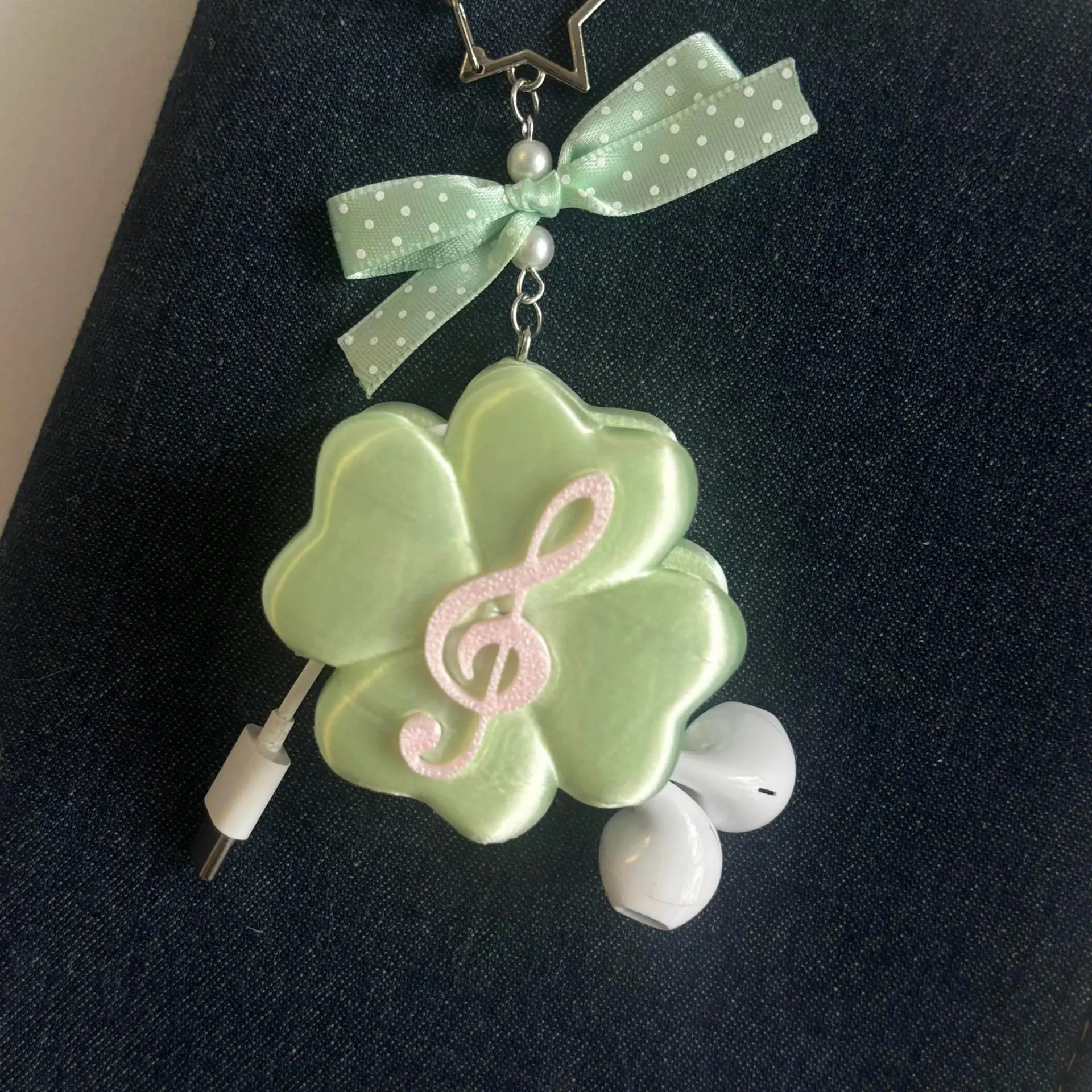 Wired Earphone Storage Keychain 3D Printed Lucky Four Leaf Clover Data Cable Organizer Charming Mobile Phone Accessory