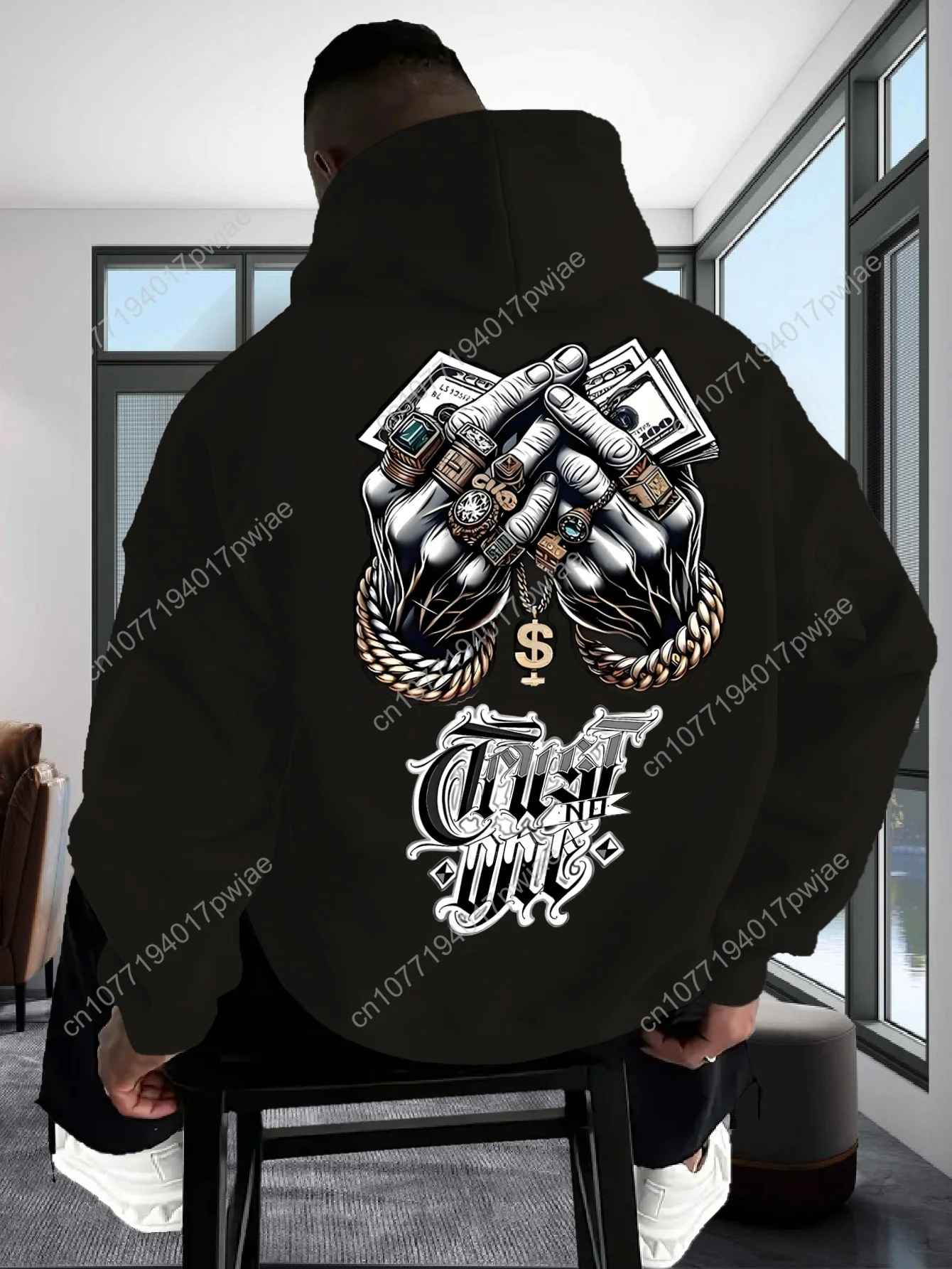 Moletom com capuz masculino com correntes douradas de dinheiro estampa gráfica/pulôver de streetwear inspirado em Rap/moletom casual com cordão