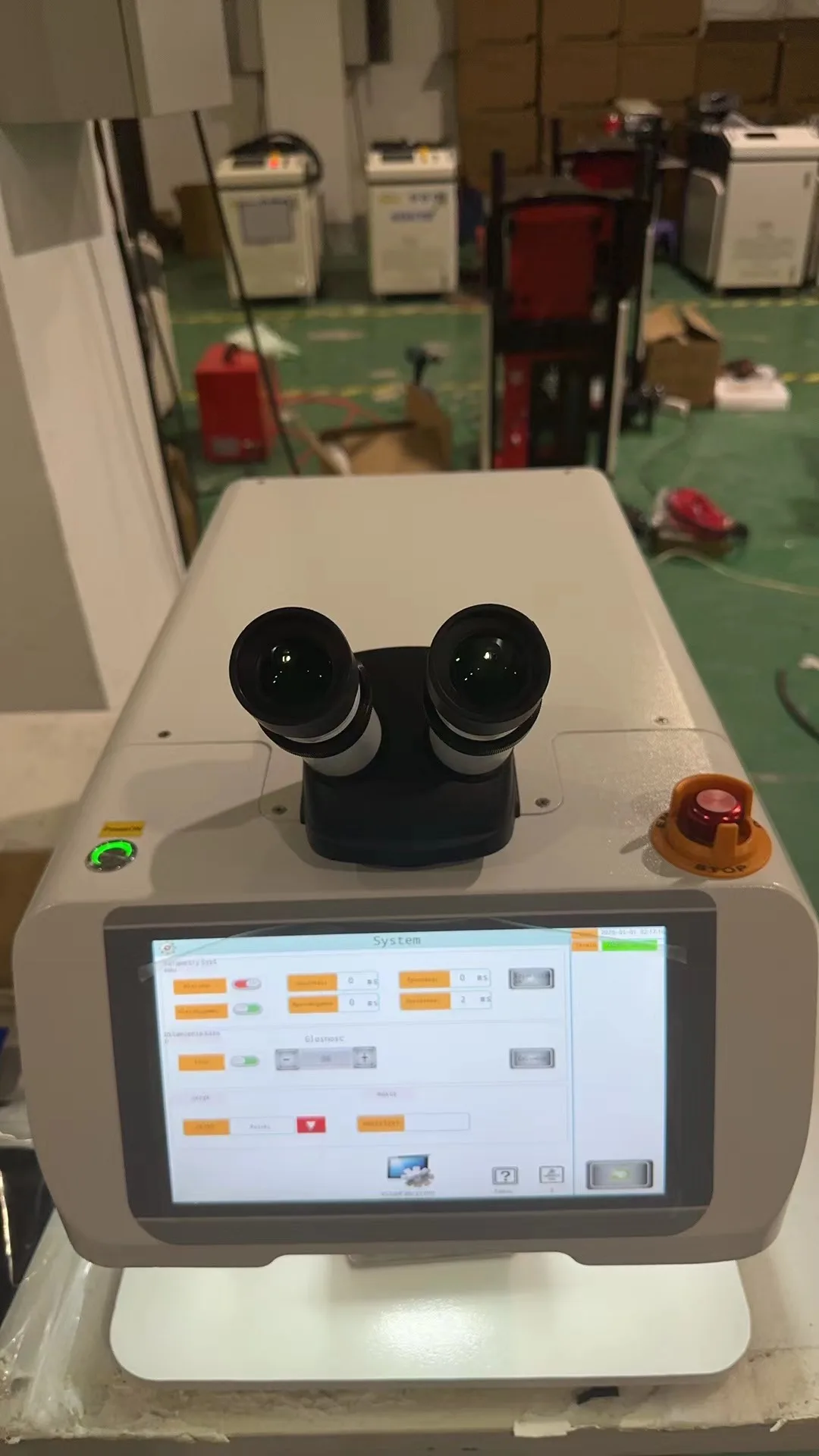 

150W Big Screen Laser Welder with Built-in CCD ND YAG Spot Jewelry Welding Machine for Precision Welding