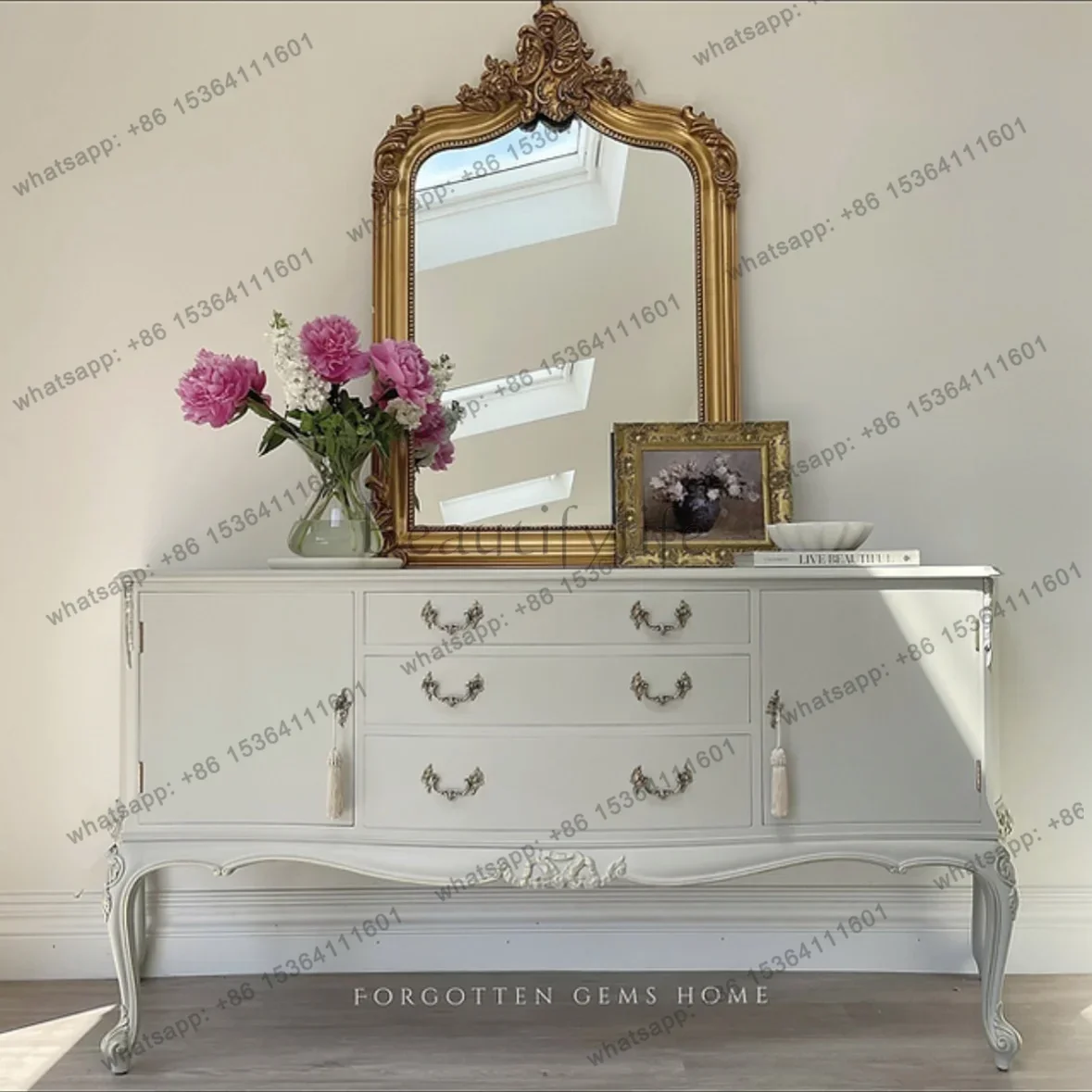 

New Arrivals French Solid Wood Art Vintage Sideboard Cabinet American Country Double-Door Home Entrance Cabinet Living Room Furn