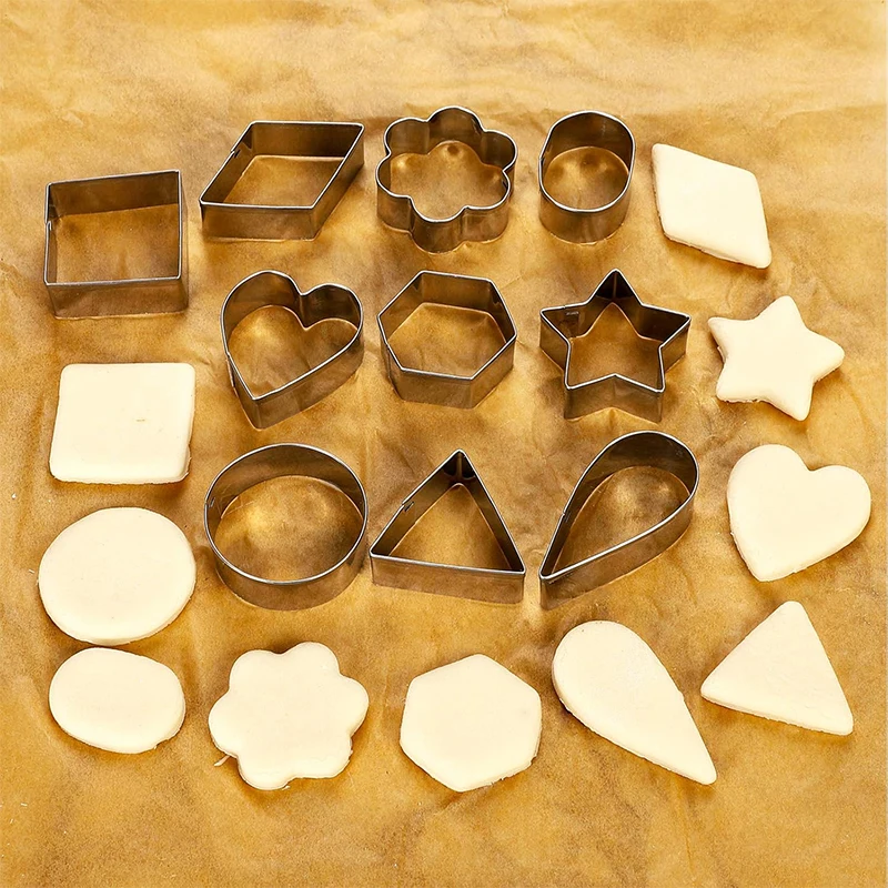 LMETJMA 30Pcs Mini Cookie Cutter Set with Box Stainless Steel Biscuit Cutters Shapes Sets Pastry Dough Pie Fondant Cutter JT347