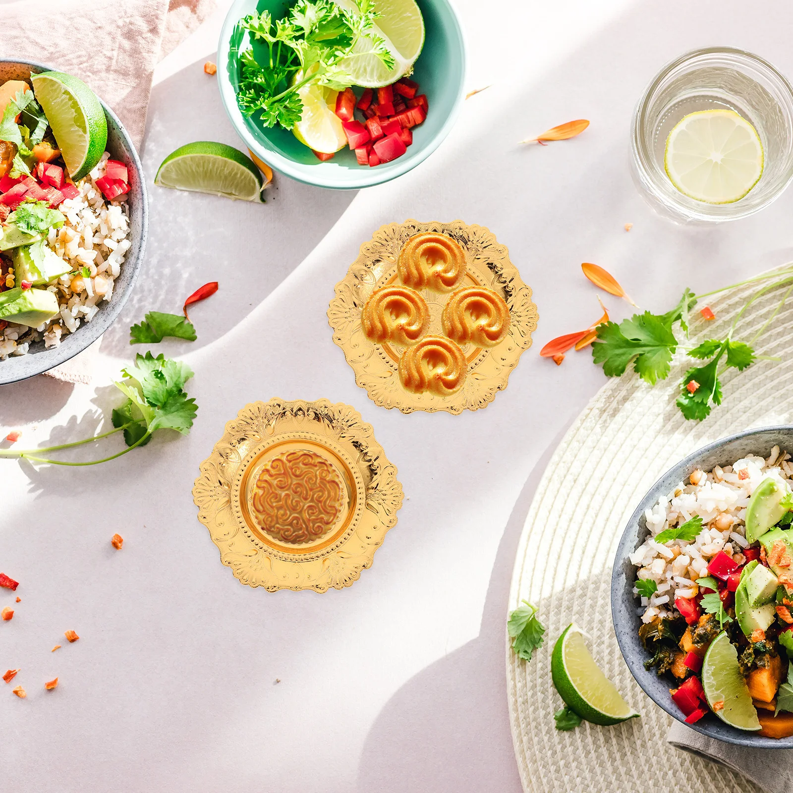 

6Pcs Golden Fruit Tray Elegant European Design Large Capacity Snack Serving Plate for Dining Table Decor Metal Coasters Set