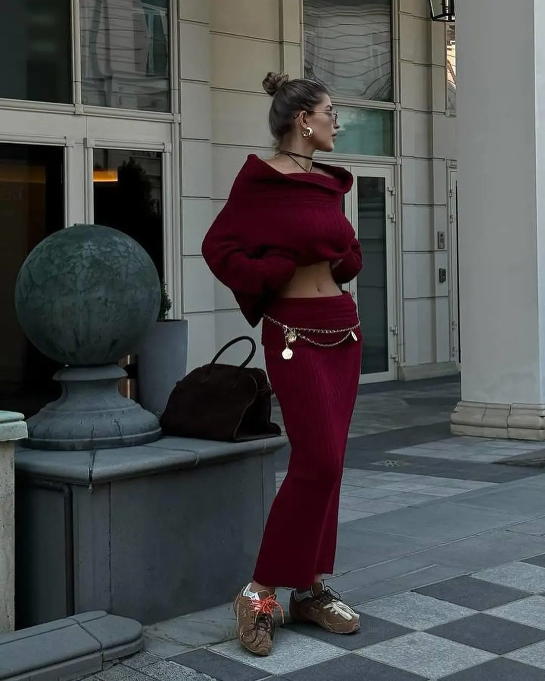 

New Women Sexy One-Shoulder Long Sleeve Sweater Pullover Elegant Long Skirt Suit Autumn Party Wear Knitted Skirt Two Pieces Set
