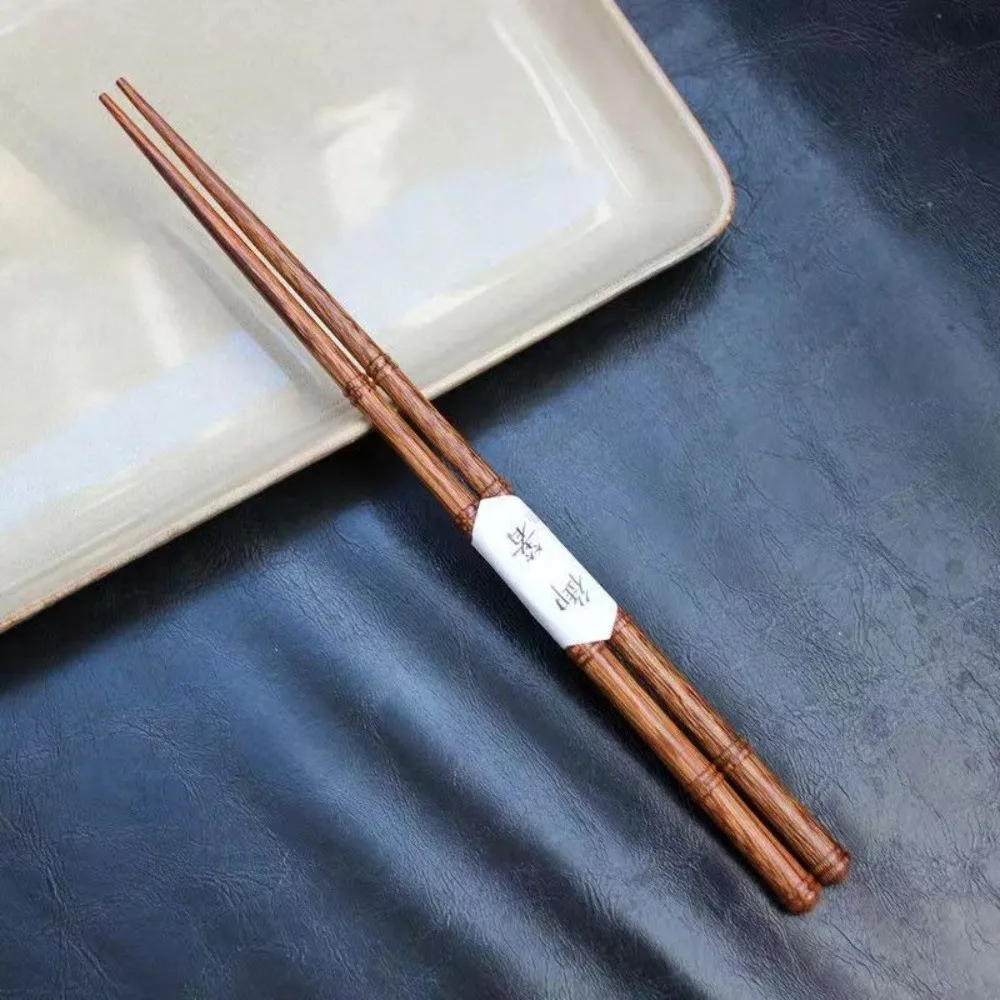 1 Pair High Quality Retro Wooden Chopsticks Solid Color Handmade Sushi Chopsticks Japanese Style Bamboo Shape Pointed Chopsticks
