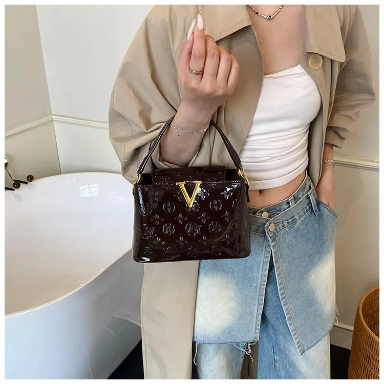 

2026 New Red Vintage Bag Luxury Bridal Top Handle Crossbody Purse, Adjustable Strap Designer-inspired Tote for Wedding Daily Use