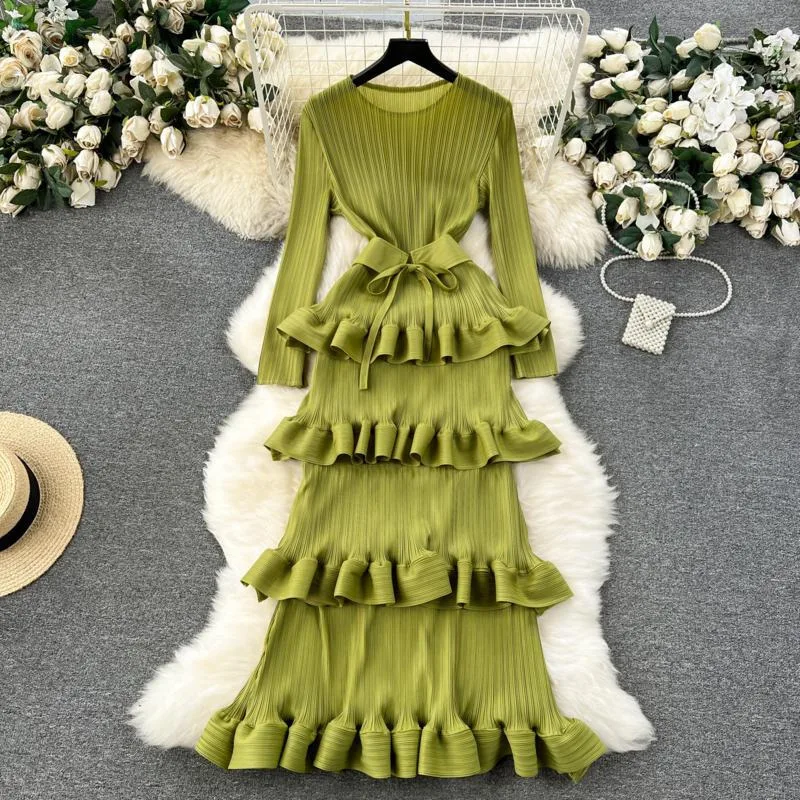 HKSH Herbst Neue Frau Stilvolle Elegante High-End-Licht Luxus Layed Rüschen Plissee Slim Fit Oansatz Bankett Kleid Langes Kleid HK8683