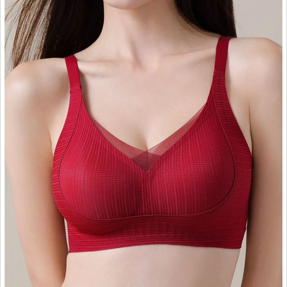 

Lucky Red Seamless Bras Is Soft Breathable A Small Chest That Can Support Semi Fixed Cups Exudes Elegance