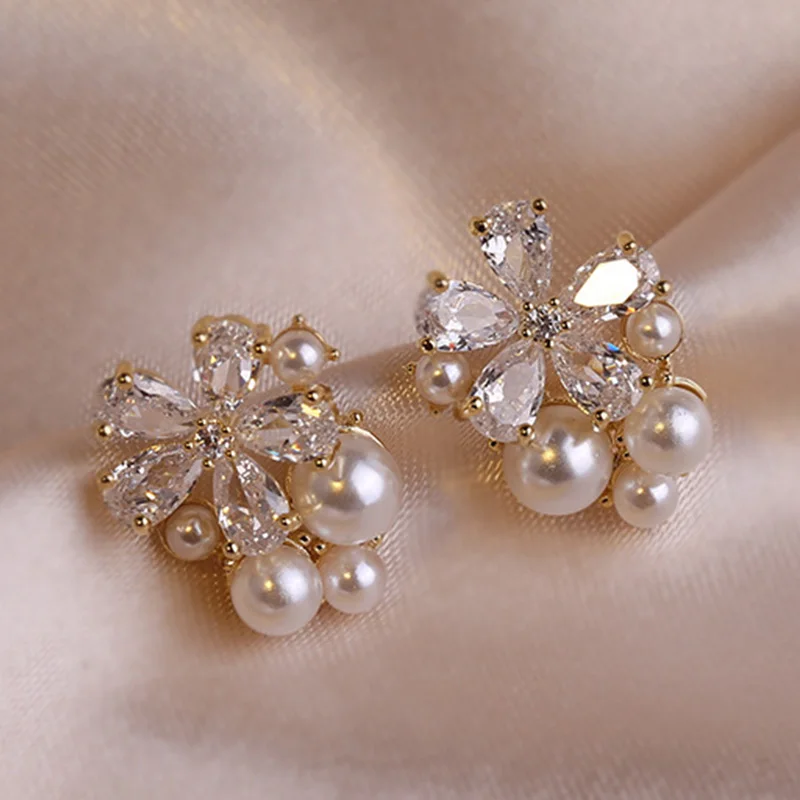 Korean Style Crystal Flower Stud Earrings For Women Sweet Flower Imitation Pearl Zircon Rhinestone Earring Party Jewelry Gifts