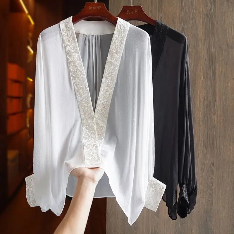 2024 chinese traditional hanfu top women elegant white heavy industry embroidery v-neck shirt sunscreen clothing daily blouse