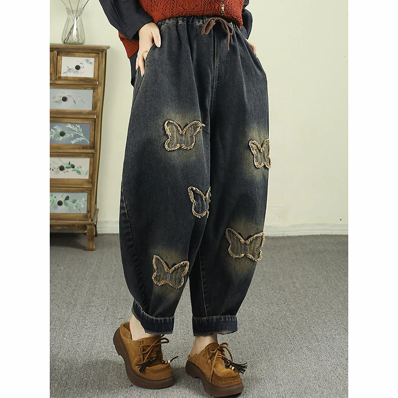 2026 Spring Autumn Arts Style Women Elastic Waist Cotton Denim Harem Pants Butterfly Patch Designs Vintage Blue Loose Jeans Q113