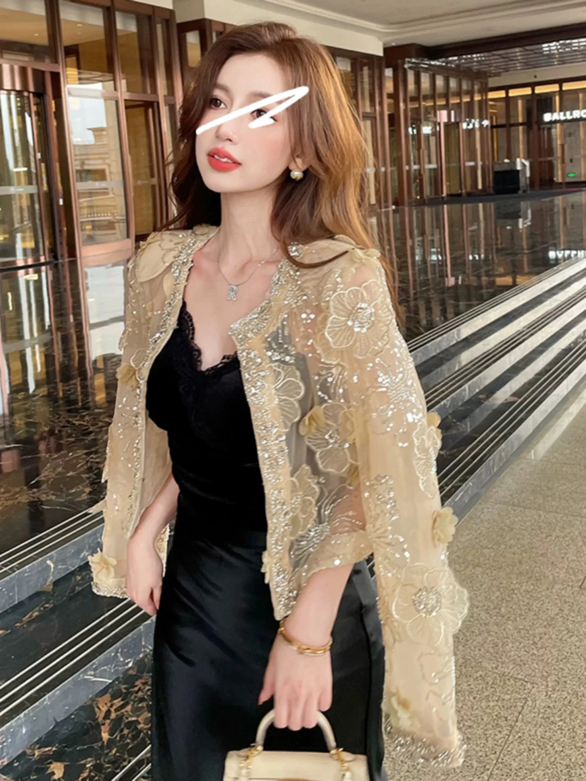 

Faionable Korean Sle Summer New Arrival Thin Beaded Heavy Embroidery All-Match Slimming Outerwear Sun Protection Top