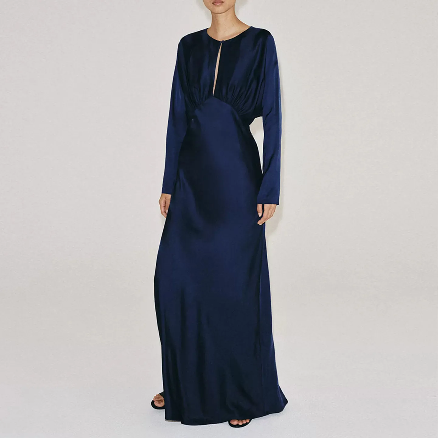 Versatile Long Sleeve round Neck Dress Women's Fashion 2026 Autumn Collection Elegant All-Match Maxi Dress for Daily Wear