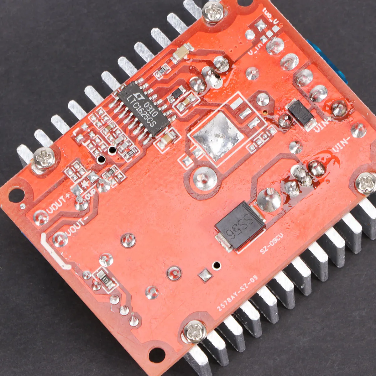 

15A Converter Module Synchronous Rectification High Efficiency Dc-Dc Voltage Regulator LED Driver Electrolytic Capacitor