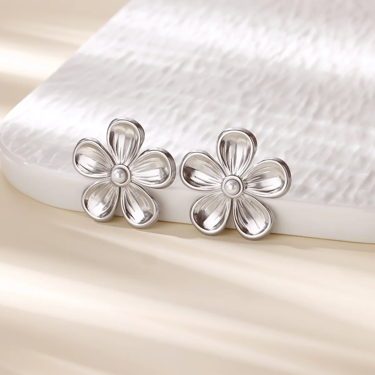 Exaggerated Exquisite Big Flower Earrings For Women Gold Color Stainless Steel Stud Earrings Wedding Jewelry Accessories ﻿