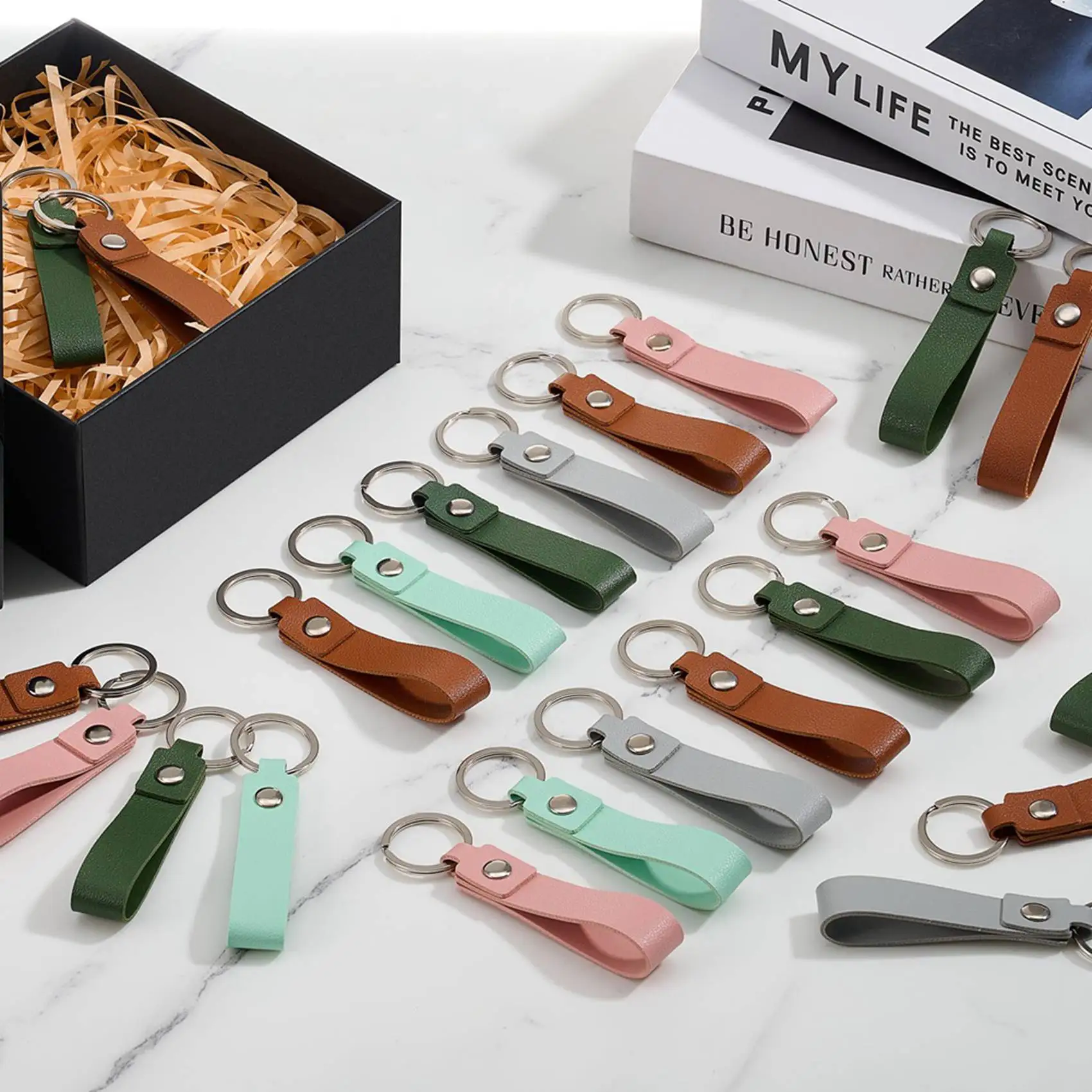 

Retail 100Pcs PU Leather Key Fob Kit, Keychain Blanks With Rives And Key Rings, Rectangle Leather Key Chain Bulk For DIY Craft