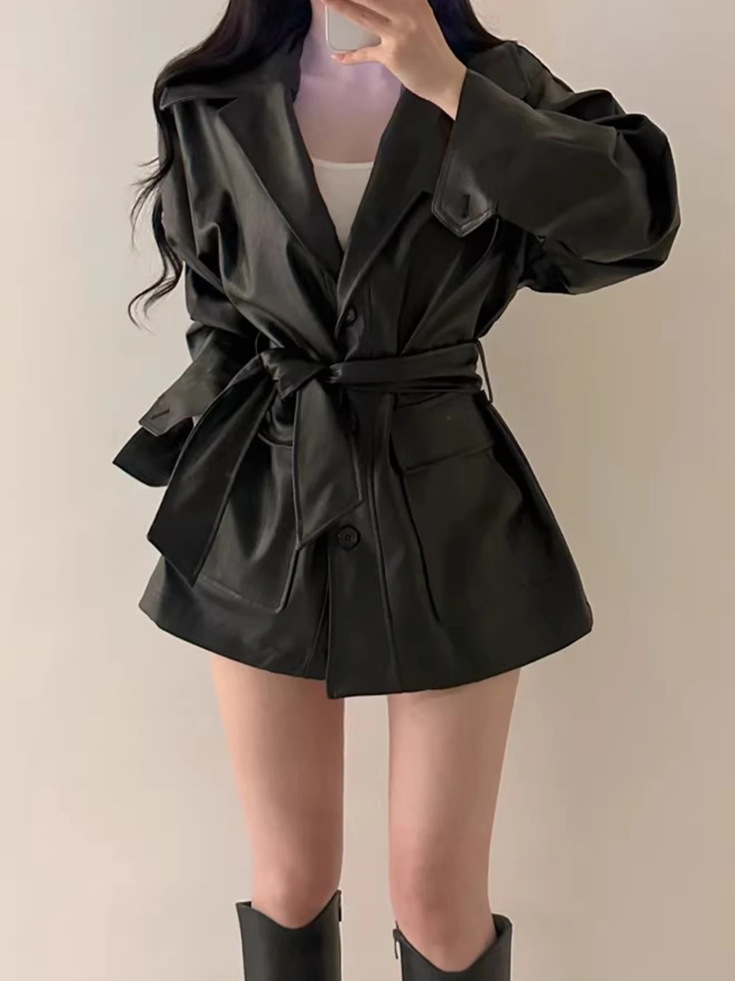 Premium PU Leather Biker Jaet Women's Autumn 2025 New Sle Waist-Cinching ket Belted Slimming Top Commute Sle