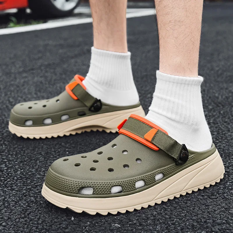 New 2024 Summer Thick Bottom Patchwork Fashion Sandals Men Casual Beach Shoes Hollow-Out Garden Clogs Outdoor Slippers