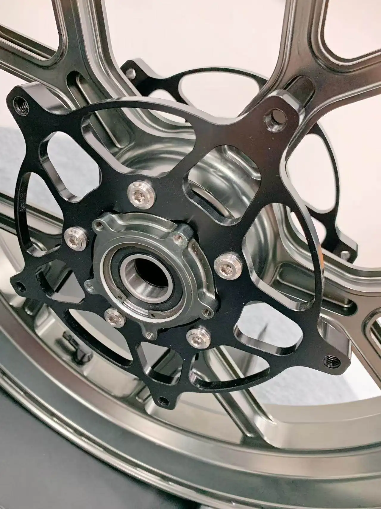Suitable for  S1000RR S1000R Wheel Hubs Forged Aluminum - CNC Racing Performance Motorcycle 2019-2025 Hub Wheels