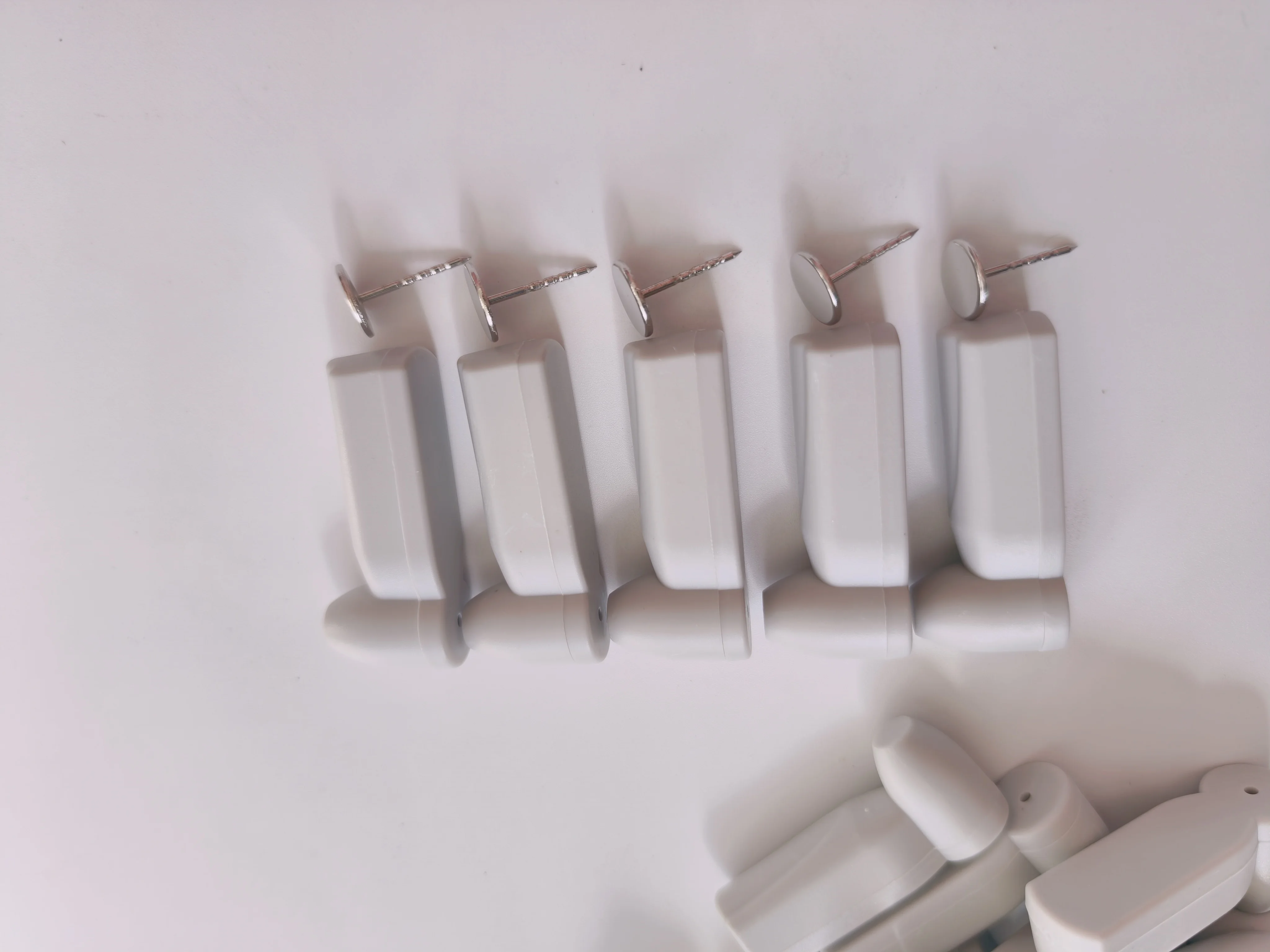 AM 58khz 50pcs/100pcs ABS Security Tag Pencil Hammer Hard Label Garment Anti-Theift Eas Sensor Accessories With Pin/Needle