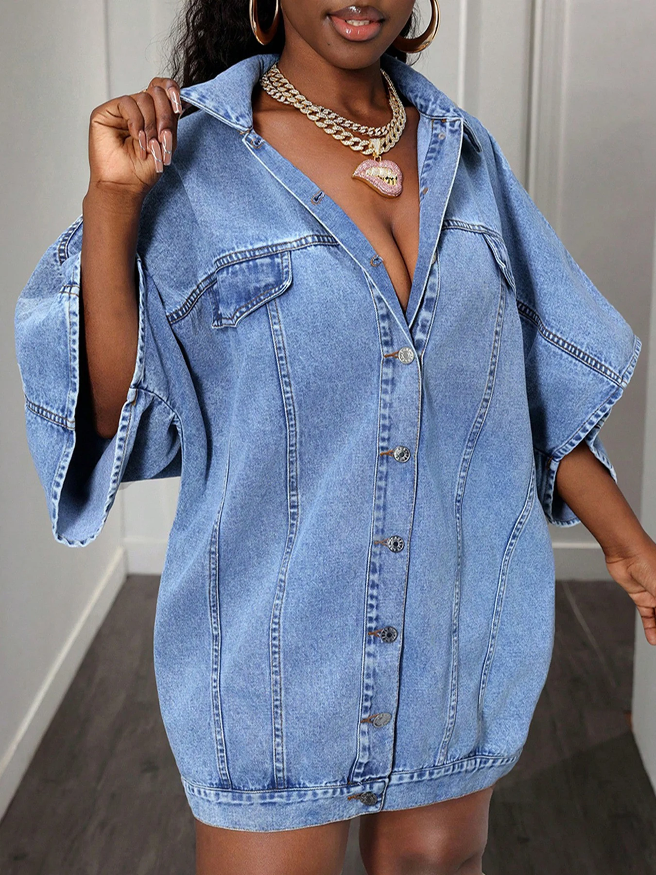 

Новая женская модная джинсовая куртка с рукавами «летучая мышь», высококачественное однорядное джинсовое пальто на пуговицах, можно стирать в машине