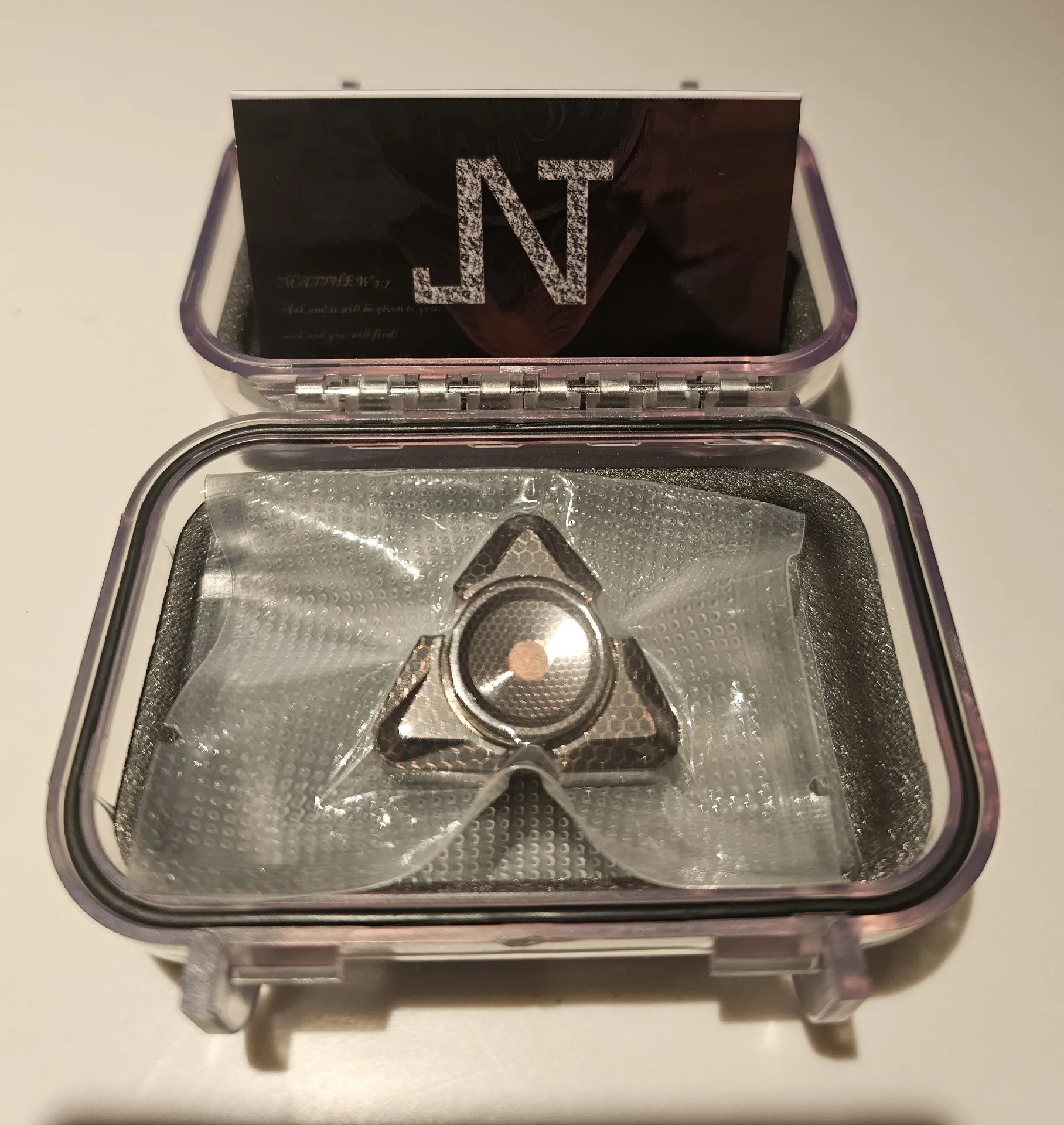 

Суперпроводящая декомпрессионная игрушка Condensed Time NJT Vinda Vader Mini EDC