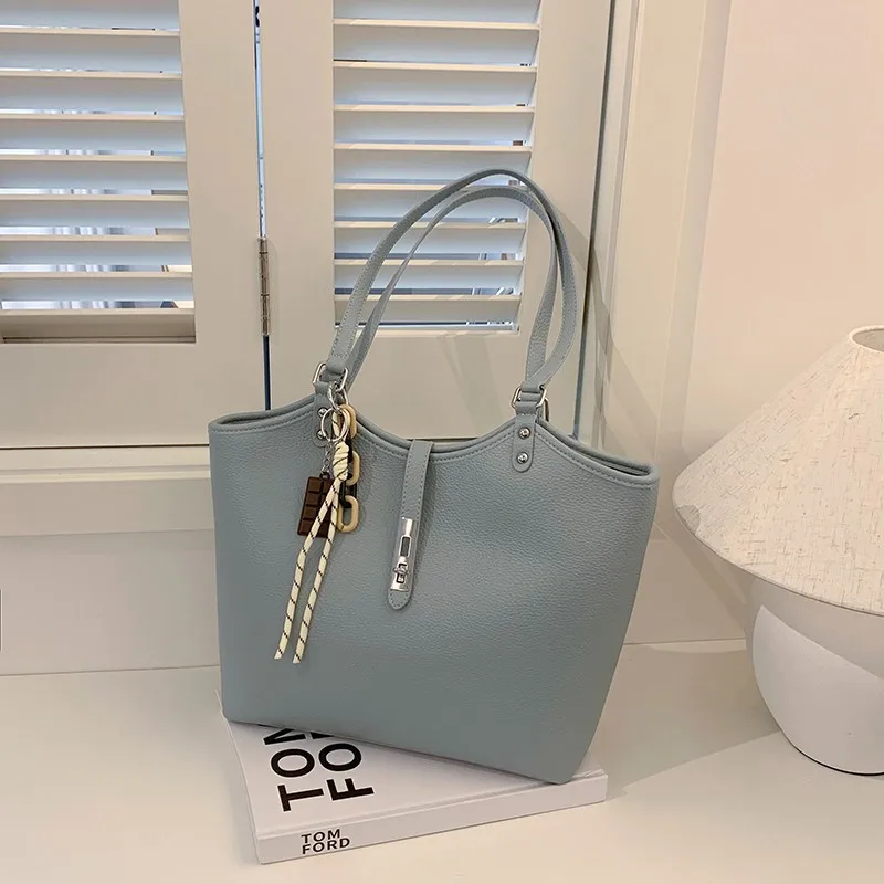 

Korean Version of Single Shoulder Underarm Women's Bag 2025 New Simple Texture Versatile Popular Large-capacity Tote Bag Women
