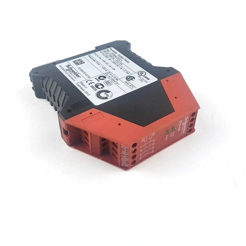 XPSAC3721 Модуль безопасности XPS-AC Аварийное отключение XPSAC3721 Реле управления Совершенно новый оригинальный XPSAC3721 XPSAF5130